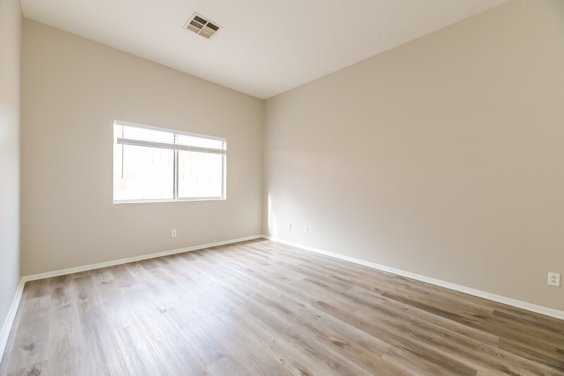 1,640/Mo, 2037 Jesse Scott St Las Vegas, NV 89106 Main Bedroom View