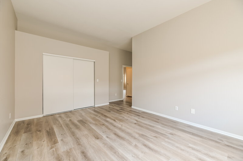 1,640/Mo, 2037 Jesse Scott St Las Vegas, NV 89106 Main Bedroom View 2