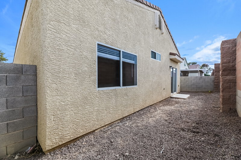 1,640/Mo, 2037 Jesse Scott St Las Vegas, NV 89106 Rear View