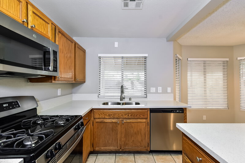 2,835/Mo, 700 Rusty Spur Dr Henderson, NV 89014 Kitchen View 2