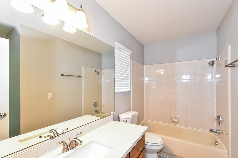 2,835/Mo, 700 Rusty Spur Dr Henderson, NV 89014 Bathroom View 2