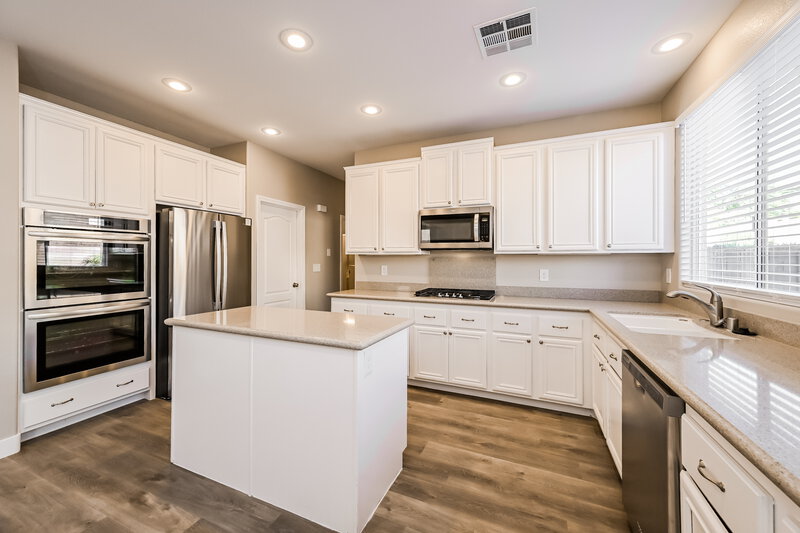 3,130/Mo, 11022 Onslow Ct Las Vegas, NV 89135 Kitchen View 2