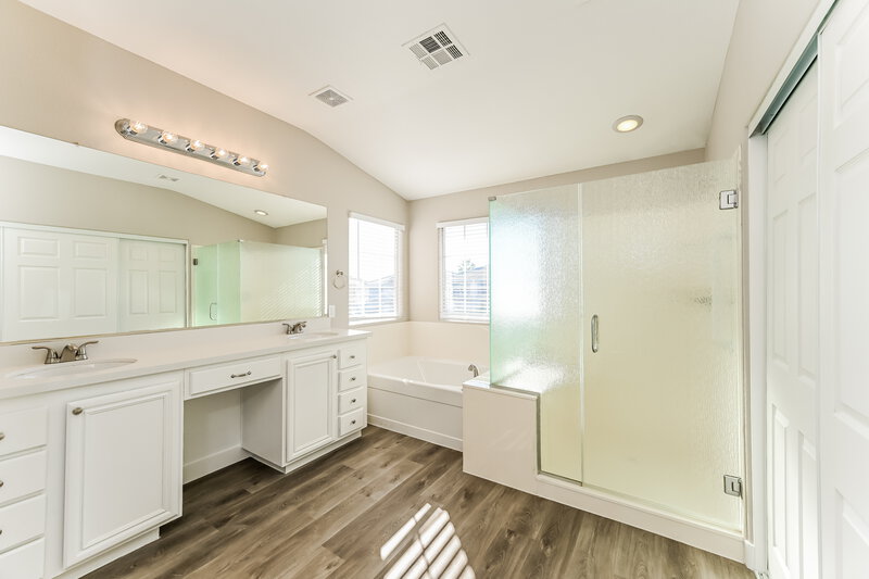 3,130/Mo, 11022 Onslow Ct Las Vegas, NV 89135 Main Bathroom View