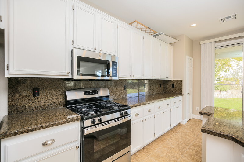 3,315/Mo, 3398 Jasmine Vine Ct Las Vegas, NV 89135 Kitchen View