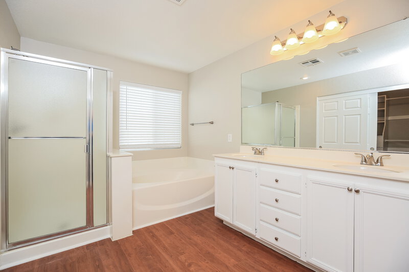 3,315/Mo, 3398 Jasmine Vine Ct Las Vegas, NV 89135 Main Bathroom View