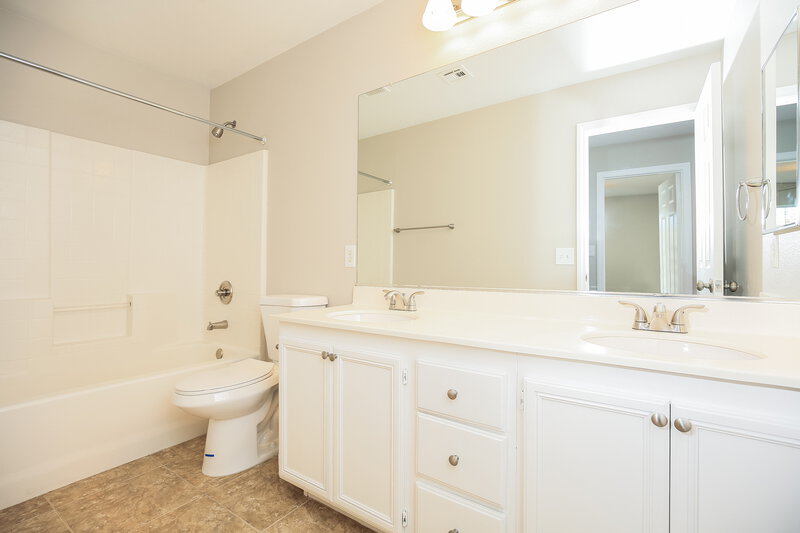 3,315/Mo, 3398 Jasmine Vine Ct Las Vegas, NV 89135 Bathroom View