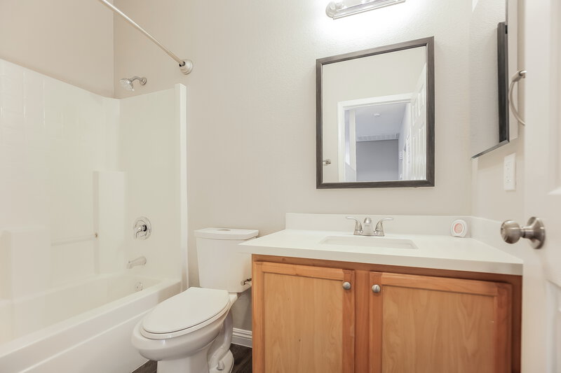 2,085/Mo, 9878 Mackovski Ct Las Vegas, NV 89148 Bathroom View