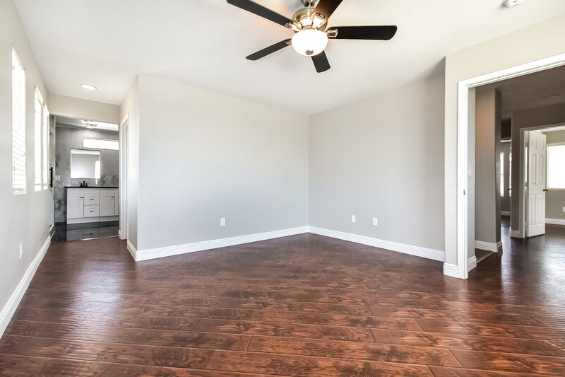 2,585/Mo, 3901 Bayamon St Las Vegas, NV 89129 Main Bedroom View