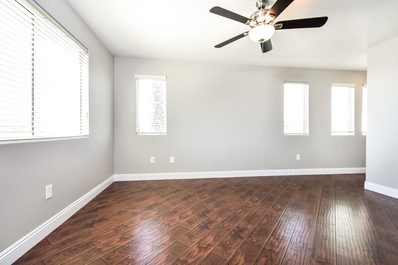 2,585/Mo, 3901 Bayamon St Las Vegas, NV 89129 Main Bedroom View 2