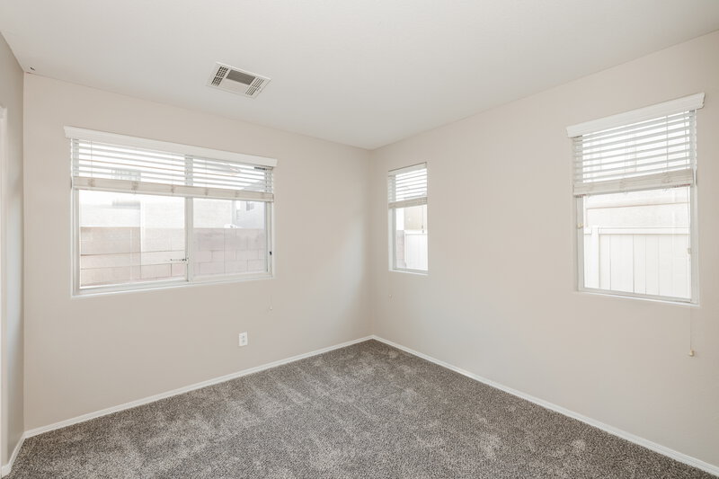 2,500/Mo, 11905 Fairfax Ridge St Las Vegas, NV 89183 Bedroom View 3