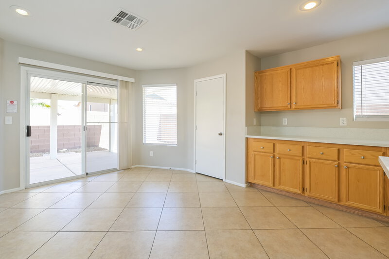 2,125/Mo, 176 Sandhill Crane Ave Henderson, NV 89002 Dining Room View