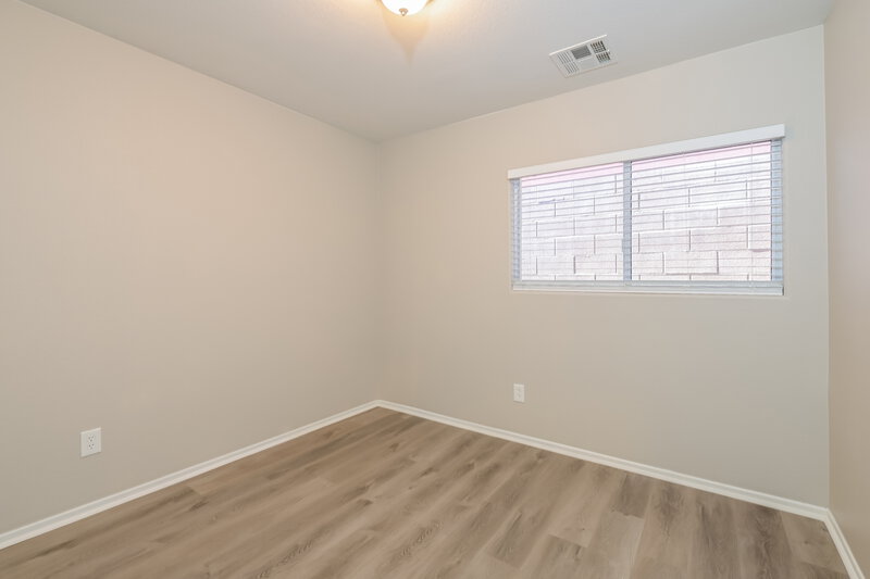 2,125/Mo, 176 Sandhill Crane Ave Henderson, NV 89002 Bedroom View 3