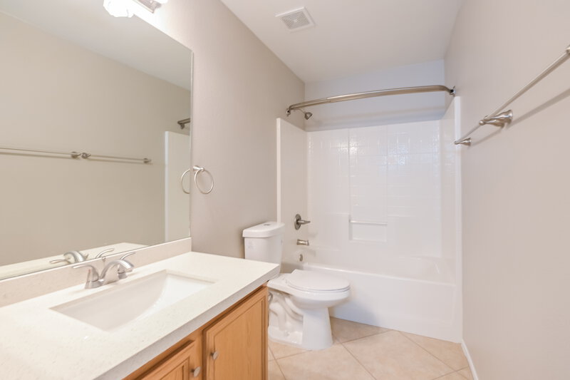 2,125/Mo, 176 Sandhill Crane Ave Henderson, NV 89002 Bathroom View