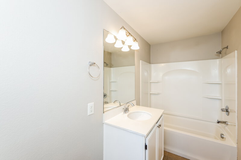 0/Mo, 6236 Desert Lavender Ave Las Vegas, NV 89141 Bathroom View