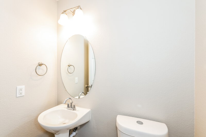 0/Mo, 6236 Desert Lavender Ave Las Vegas, NV 89141 Bathroom View 2