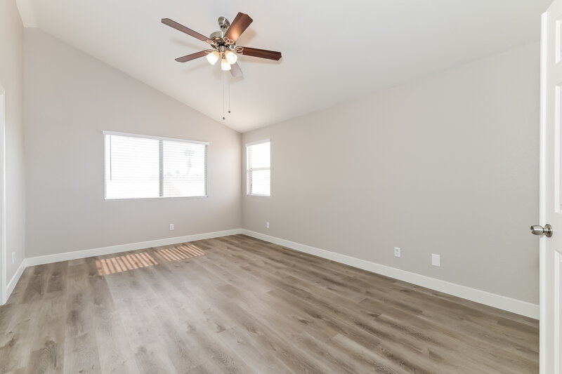2,785/Mo, 2827 Norfolk Ave Henderson, NV 89074 Main Bathroom View