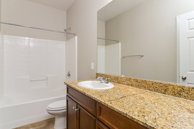 4,620/Mo, 1109 Buckhorn Cove St Henderson, NV 89011 Bathroom View