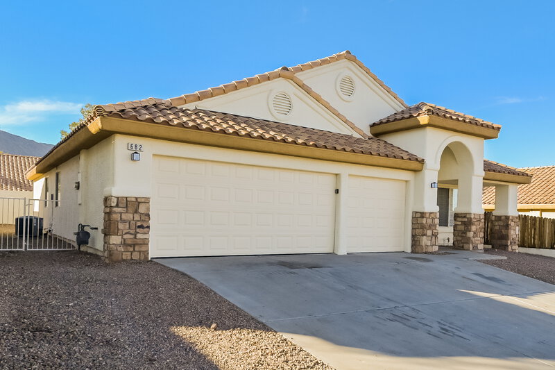 2,655/Mo, 682 Covina Dr Henderson, NV 89002 Front View