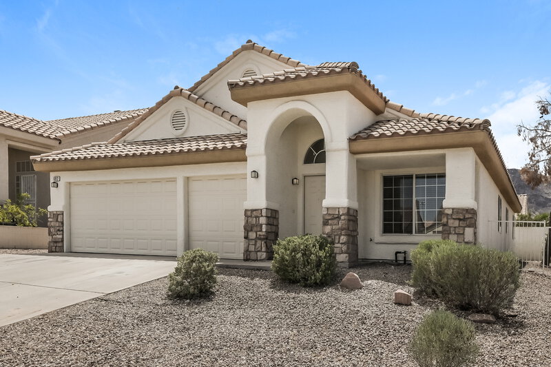 2,550/Mo, 682 Covina Dr Henderson, NV 89002 Front View