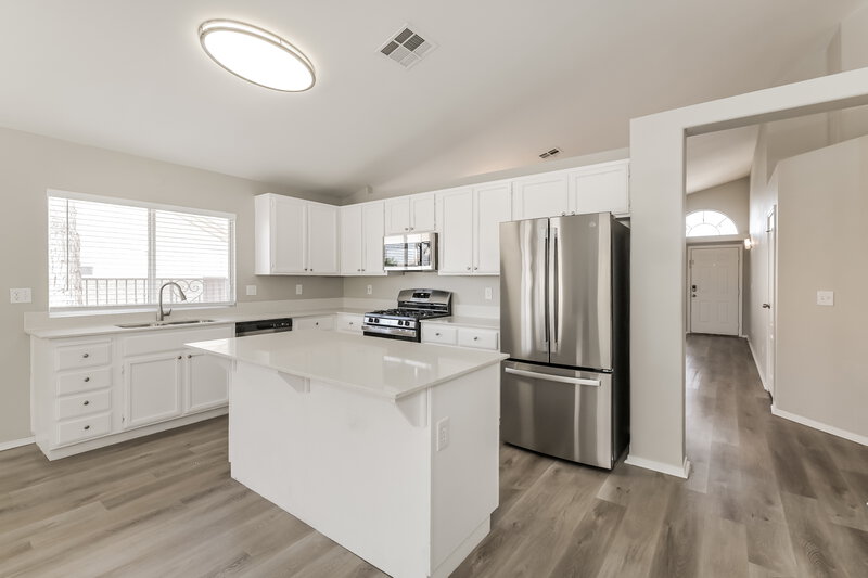 2,550/Mo, 682 Covina Dr Henderson, NV 89002 Kitchen View 2