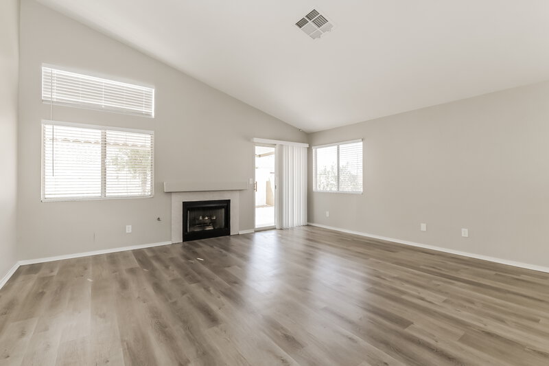 2,550/Mo, 682 Covina Dr Henderson, NV 89002 Family Room View