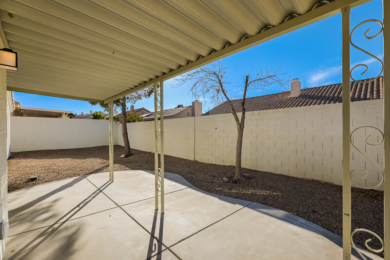 2,655/Mo, 682 Covina Dr Henderson, NV 89002 Covered Patio View