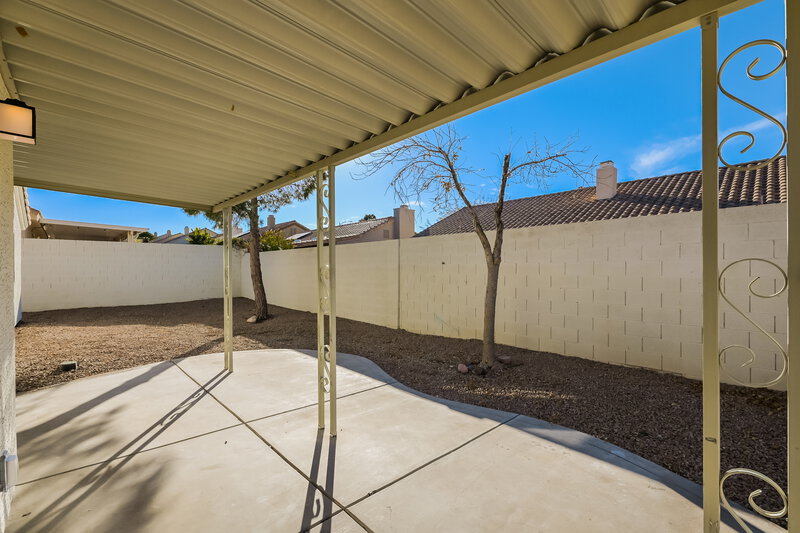 2,475/Mo, 682 Covina Dr Henderson, NV 89002 Covered Patio View