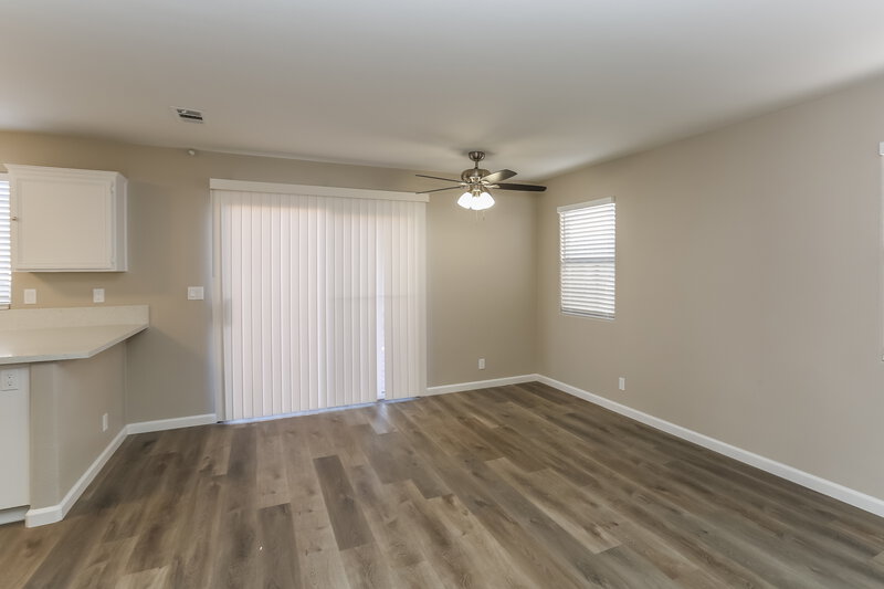 2,180/Mo, 7437 Wandering St Las Vegas, NV 89131 Dining Room View 2