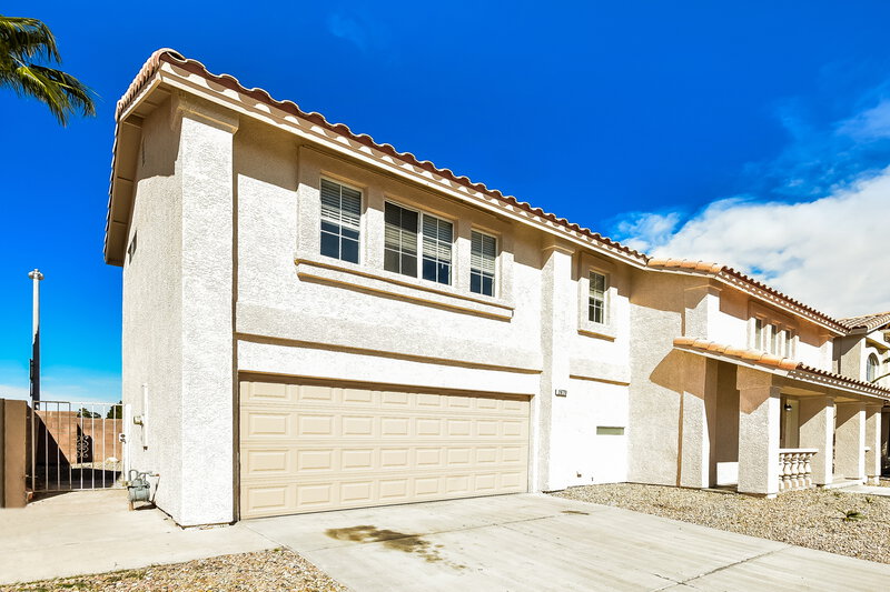 2,585/Mo, 2870 Aliso Dr Henderson, NV 89074 Front View