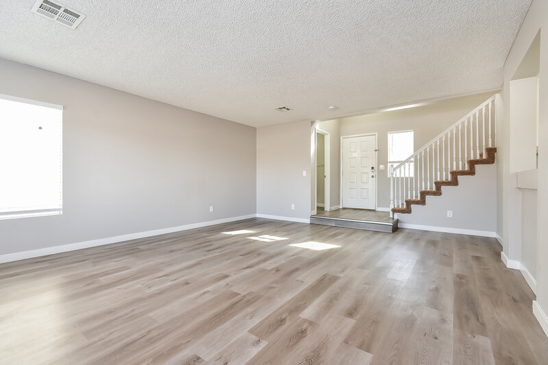 2,585/Mo, 2870 Aliso Dr Henderson, NV 89074 Living Room View 2