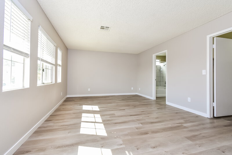 2,585/Mo, 2870 Aliso Dr Henderson, NV 89074 Main Bedroom View