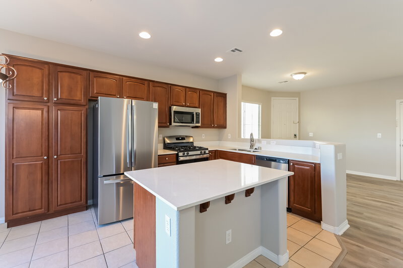 2,075/Mo, 348 Sweet Sugar Pine Dr Henderson, NV 89015 Kitchen View