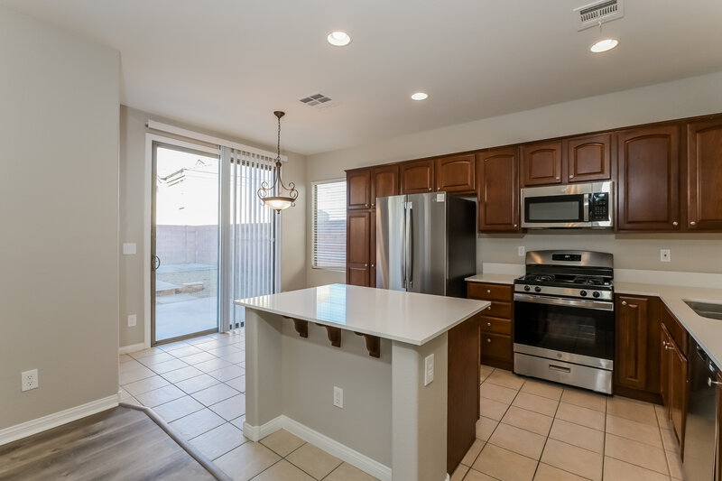 2,075/Mo, 348 Sweet Sugar Pine Dr Henderson, NV 89015 Kitchen View 2