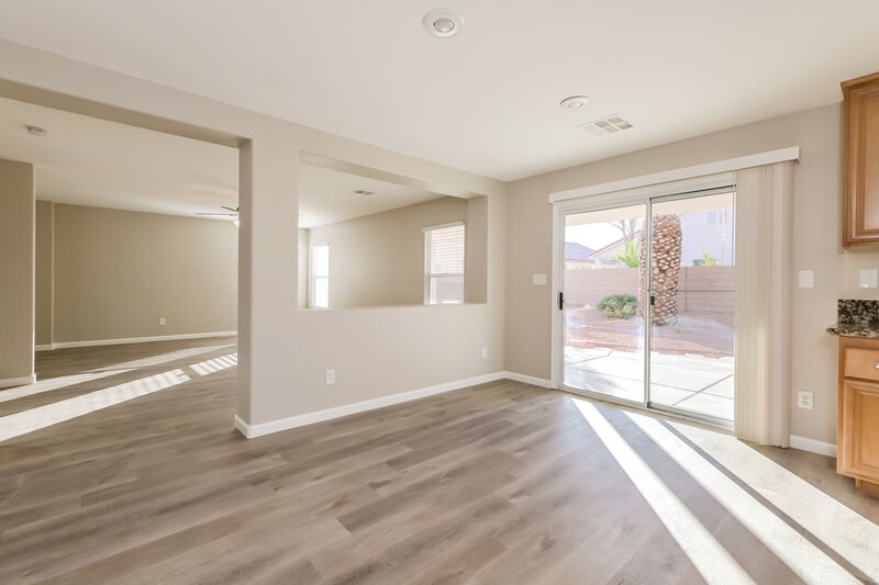 2,395/Mo, 8229 Cline Mountain St Las Vegas, NV 89131 Breakfast Nook View