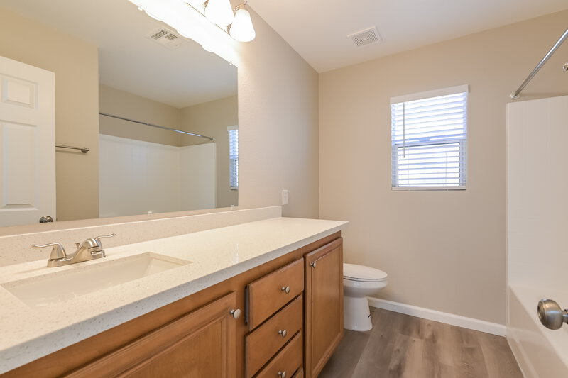 2,395/Mo, 8229 Cline Mountain St Las Vegas, NV 89131 Bathroom View