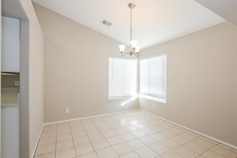 2,075/Mo, 4409 Ocean Breeze Ave North Las Vegas, NV 89031 Dining Room View