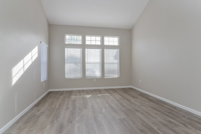 2,750/Mo, 2142 Sun Swept Way Henderson, NV 89074 Living Room View