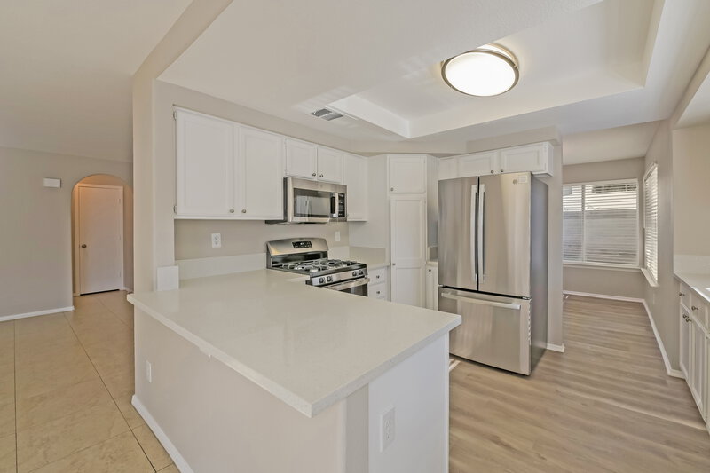 2,575/Mo, 58 Ginger Lily Ter Henderson, NV 89074 Kitchen View 2