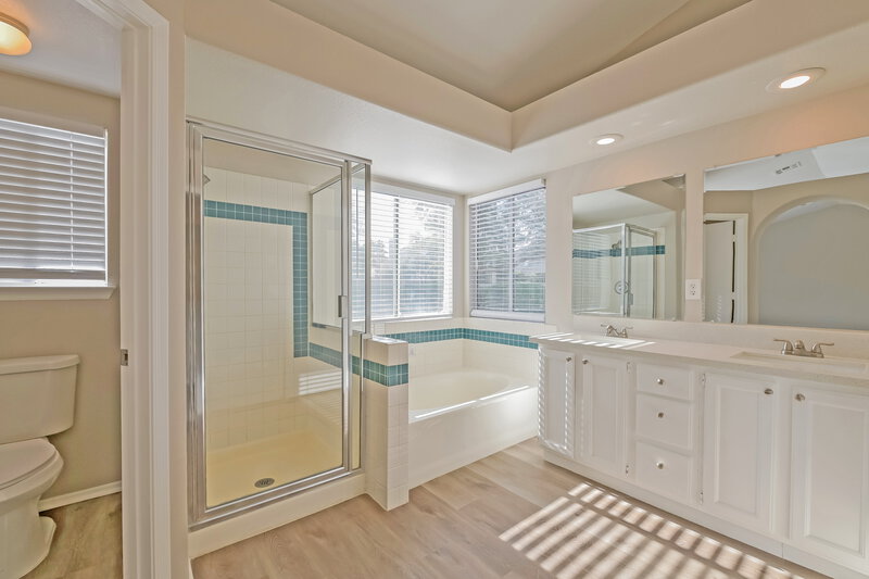 2,575/Mo, 58 Ginger Lily Ter Henderson, NV 89074 Main Bathroom View