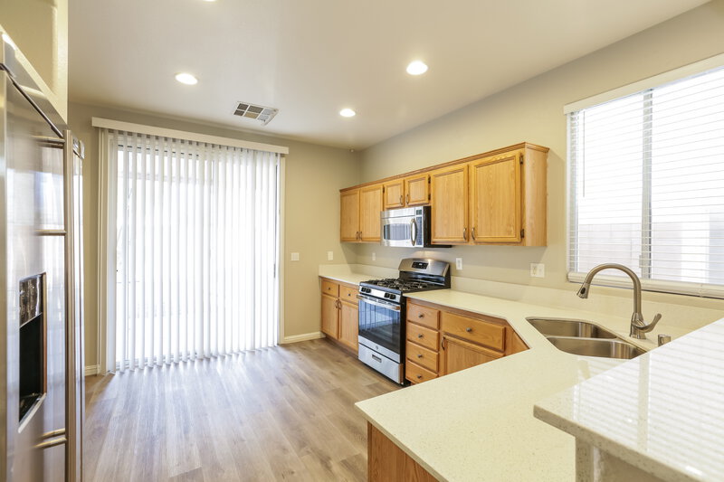 2,260/Mo, 10932 Napa Ridge Dr Las Vegas, NV 89144 Kitchen View