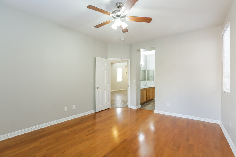 2,260/Mo, 10932 Napa Ridge Dr Las Vegas, NV 89144 Main Bedroom View 2