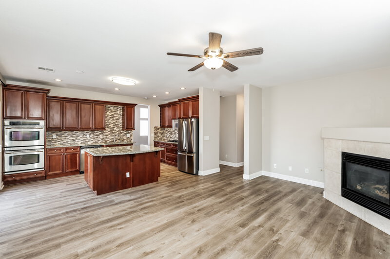 2,585/Mo, 740 Camino La Paz Henderson, NV 89012 Living Room View 3