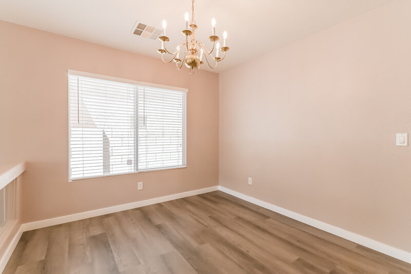 2,500/Mo, 10762 Sheridan Dawn Ct Henderson, NV 89052 Dining Room View