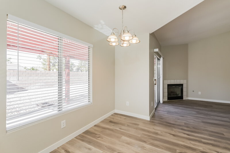 1,905/Mo, 5103 Del Shannon St North Las Vegas, NV 89031 Dining Room View