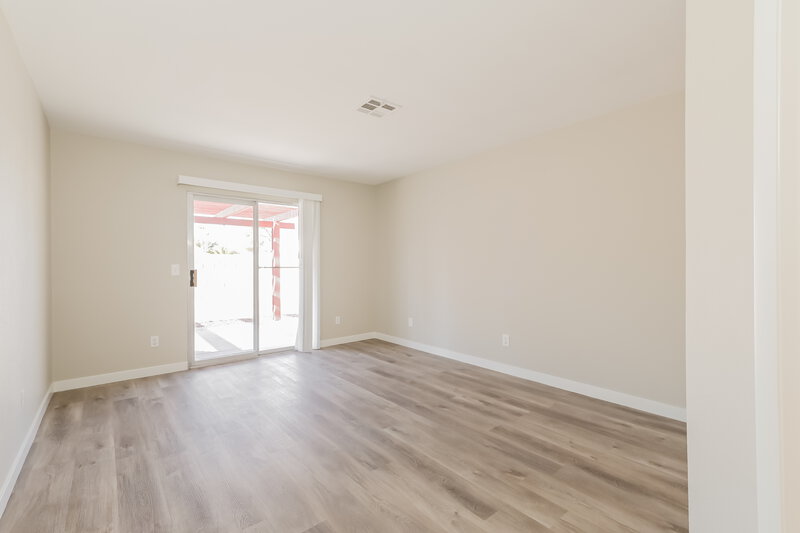 1,905/Mo, 5103 Del Shannon St North Las Vegas, NV 89031 Main Bedroom View