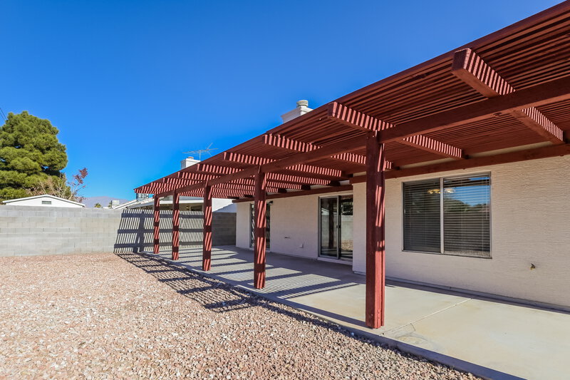 1,905/Mo, 5103 Del Shannon St North Las Vegas, NV 89031 Rear View 2