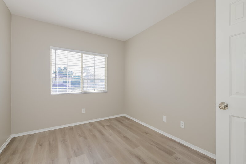 2,300/Mo, 8336 Feather Duster Ct Las Vegas, NV 89113 Bedroom View 2