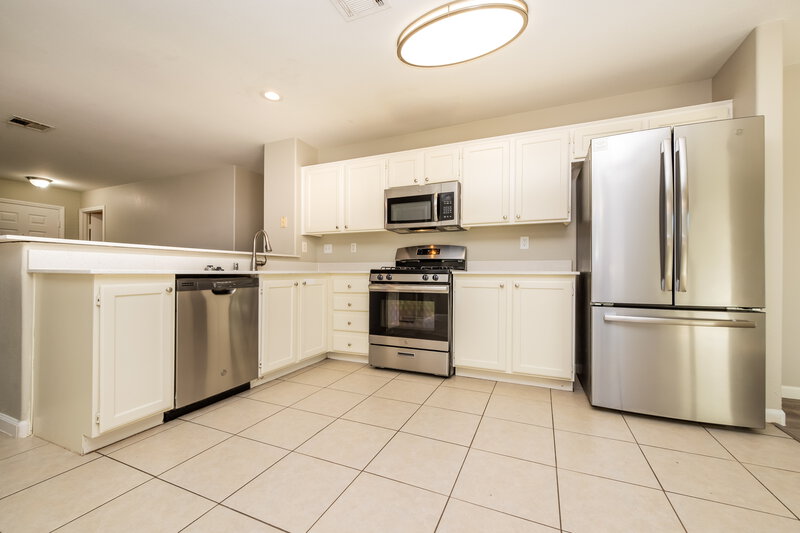 1,970/Mo, 7933 Odysseus Ave Las Vegas, NV 89131 Kitchen View