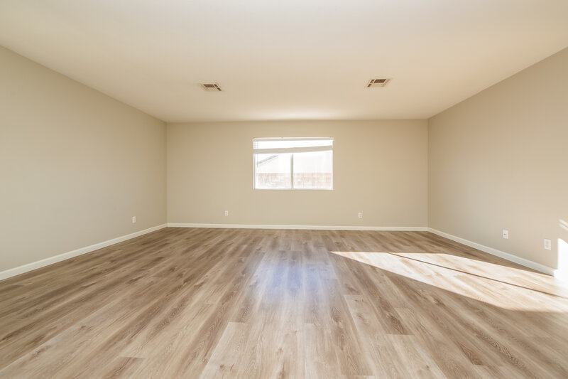 1,970/Mo, 7933 Odysseus Ave Las Vegas, NV 89131 Main Bedroom View