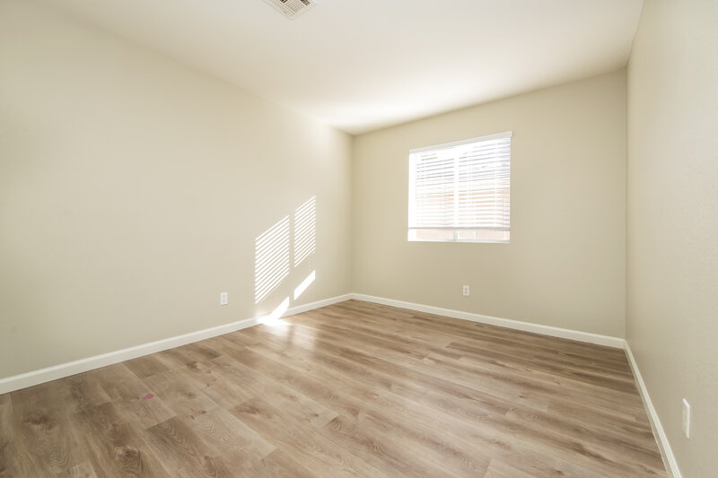 1,970/Mo, 7933 Odysseus Ave Las Vegas, NV 89131 Bedroom View